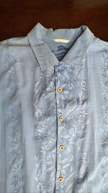 Tommy Bahama Men's Silk/Cotton Blended Hawaiian Tropical XL Button Front Short S